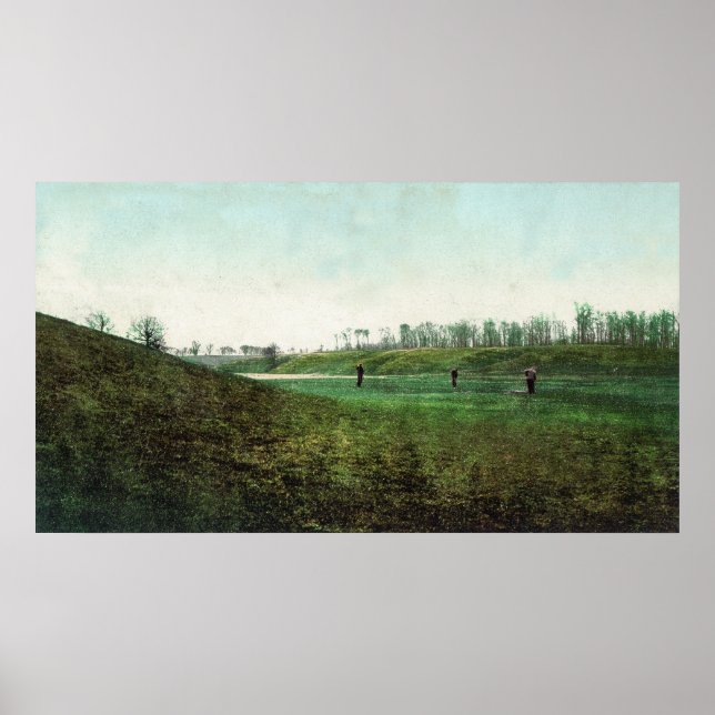 View of Golfers Playing at Inverness Club Poster (Vorne)