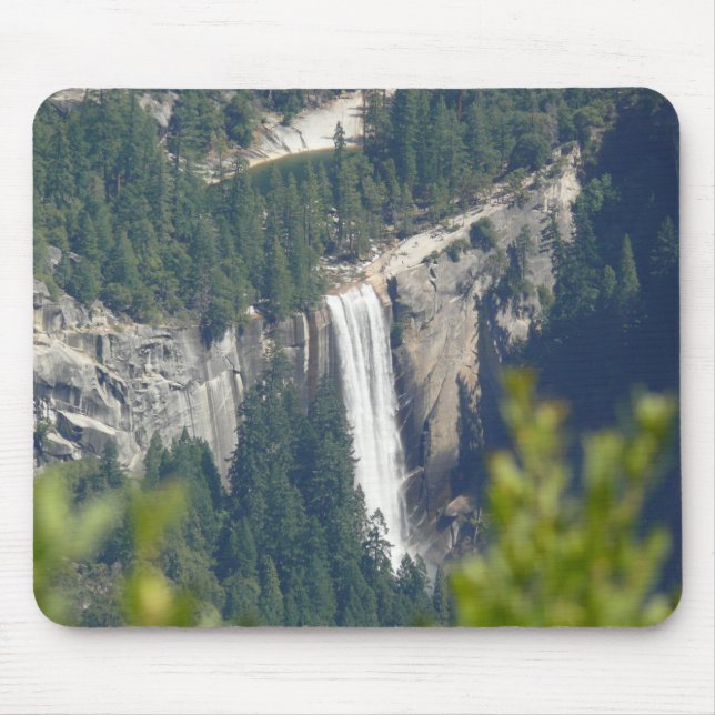 View of Vernal Falls from Glacier Point, CA Mousepad (Vorne)