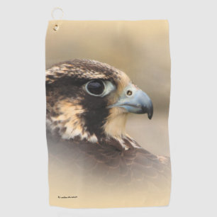 Vignettiertes Profil eines Peregrine Falken Golfhandtuch