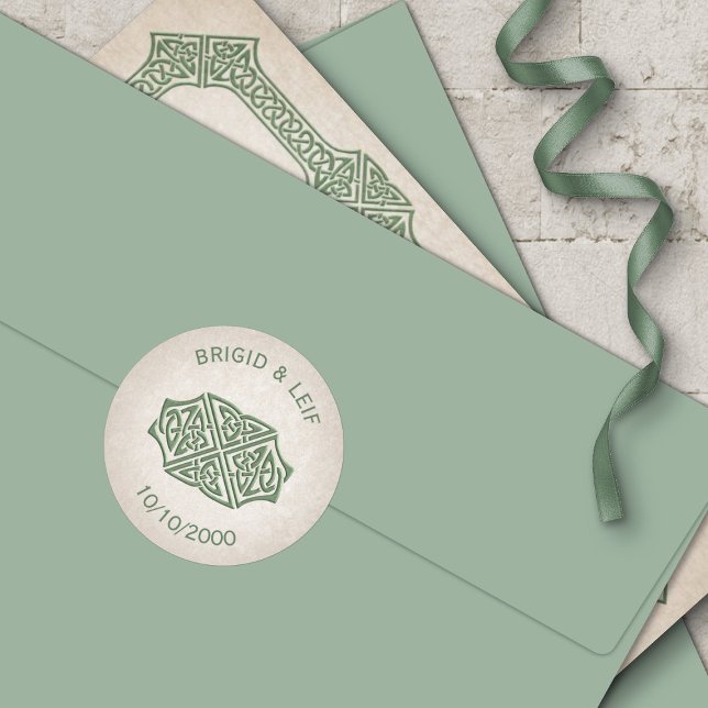 Viking Celtic Gamer Wedding Runder Aufkleber (Von Creator hochgeladen)