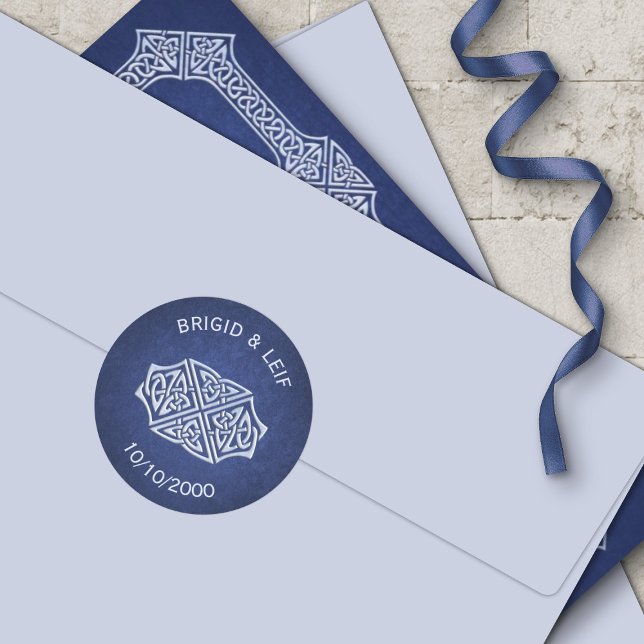 Viking Celtic Gamer Wedding Runder Aufkleber (Von Creator hochgeladen)