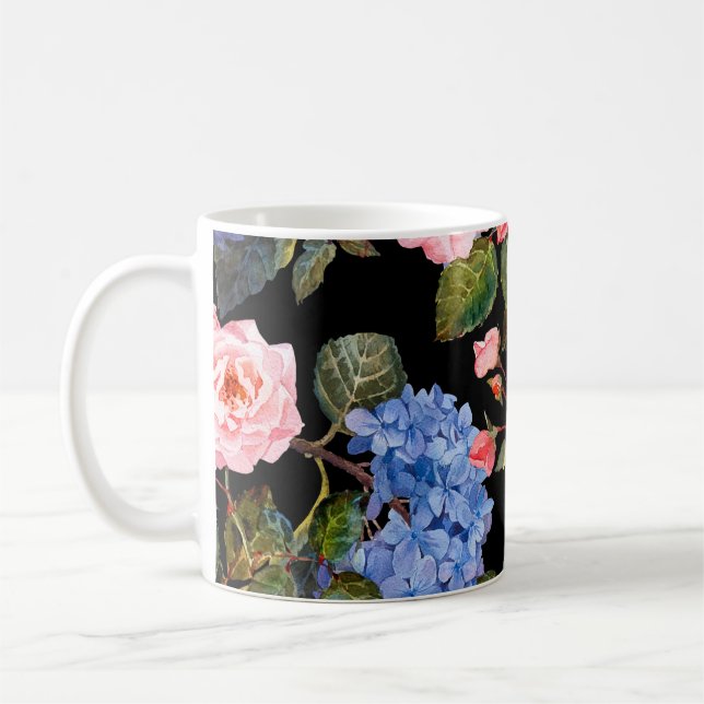 Viktorianisch rosa Rosenbukett. Kaffeetasse (Links)