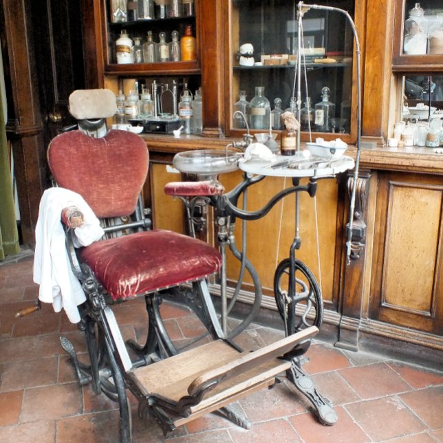 VIKTORIANISCHES ENGLAND MITTLERE GESCHENKTÜTE (Von Creator hochgeladen)