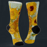Vincent Van Gogh 12 Sonnenblumen Impressionist Socken<br><div class="desc">Vincent Van Gogh's Vase mit 12 Sonnenblumen ist eine von Van Gogh's berühmten Sonnenblumen-Serie. Dieses Gemälde von Sonnenblumen ist Teil von Van Gogh's zweites Set von wunderschönen impressionistischen Sonnenblumengemälden, das er 1888 erschuf. Die Sonnenblumen sind gelb vor einem hellblauen Hintergrund. Wie in all Van Gogh's großartigen Stücken sind die Sonnenblumen...</div>