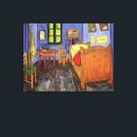 Vincent's Bedroom in Arles von Vincent van Gogh Leinwanddruck<br><div class="desc">Das Vincent's Bedroom in Arles von Vincent van Gogh ist ein Vintages architektonisches Gemälde aus Post-Impressionismus, in dem das Zimmer von van Gogh im Gelben Haus in Arles untergebracht ist. Eine typische Schlafzimmerszene mit Kleidung an der Tür, Bett, Tisch, Nachttisch, Stühlen, Fenster und Parkettboden. Über den Künstler: Vincent Willem van...</div>