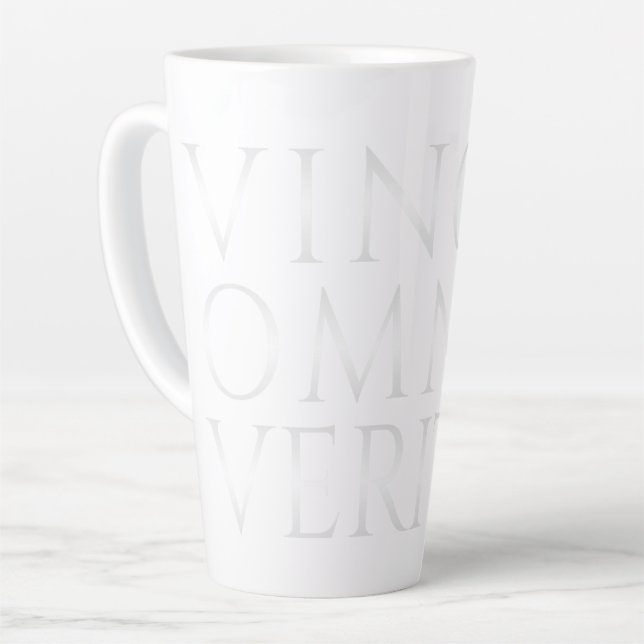 VINCIT OMNIA VERITAS - Light Latte Tasse (Linke Ecke)