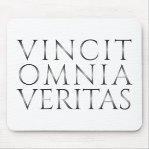 VINCIT OMNIA VERITAS MOUSEPAD
