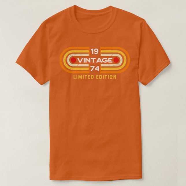 Vintag 1974 Retro-Videospiel-Stil T-Shirt (Design vorne)