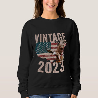 Vintag 2023 Bald Eagle American Flag Country Sweatshirt