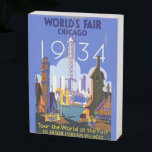 Vintag Art Deco Chicago 1934 World's Fair Poster Holzkisten Schild<br><div class="desc">Ich fand dieses wunderschöne Vintage Chicago 1934 World's Fair Poster und dachte,  es würde eine phantastische Postkarte machen. Auch als Kunstdruck erhältlich.</div>