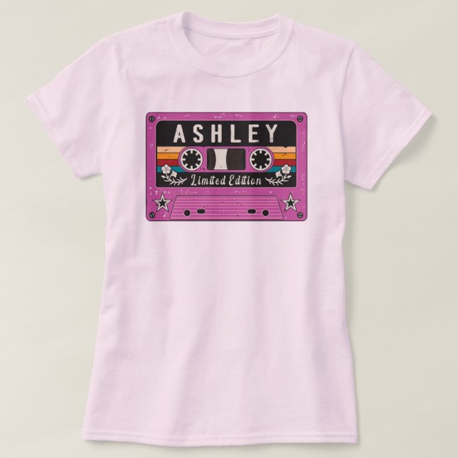 Vintag Ashley Name T - Shirt (Design vorne)