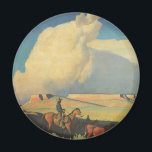 Vintag Cowboys, Open Range von Maynard Dixon Magnet<br><div class="desc">Open Range (1942) von Maynard Dixon ist ein Vintages amerikanisches Kunstlandschaftsgemälde. Ein Cowboyrancher reitet sein Pferd auf den Ebenen des Südwestens. Er beherbergt seine Kühe, Bullen und Rinder auf der Prärie. Große weiße Wolken füllen den Himmel über den offenen Feldern und den Mesas. Über den Künstler: Maynard Dixon (1875-1946) war...</div>
