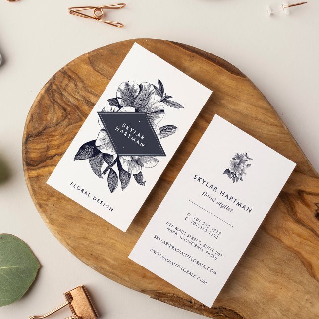 Vintag Orchid | Vertikal Visitenkarte (Von Creator hochgeladen)