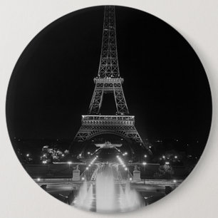 Vintag Paris Fontains Tower Eiffel Button