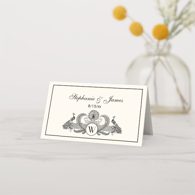Vintag Peacocks Monogram Ivory BG Platzkarte (Vorderseite)