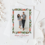 Vintag Poinsettias Pine Needles Foto Feiertagspostkarte<br><div class="desc">Frohe Weihnachten! Senden Sie Ihre Urlaubswünsche und Grüße an Familie und Freunde mit dieser individuell gestaltbaren, blumengeschmückten Weihnachtskarte für das Foto. Es verfügt über einen Aquarellrahmen aus Pineconen, Kiefernnadeln, Hollies, Beeren und Poinsettia. Personalisieren Sie diese durch Hinzufügen von Namen, Nachrichten und einem vertikalen Foto. Diese Vintage Blumenpostkarte für das Weihnachtsfest...</div>