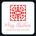 Vintag Red Christmas Geometric Quilt Personalisier Quadratischer Aufkleber<br><div class="desc">Feiern Sie die Saison mit diesem Vintagen Aufkleber für den Personalisierten Weihnachtsplatz mit der geometrischen Rotweihnachtskugel. Mit einem nostalgischen geometrischen Quiltmuster in festlichen Rottönen fügt dieser Aufkleber Ihren Urlaubsprojekten eine Vintage Touch hinzu. Personalisieren Sie es mit Ihrem Namen oder einer speziellen Nachricht, um es einzigartig zu machen. Dieser Aufkleber ist...</div>