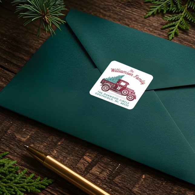 Vintag Red Truck Weihnachtsbaum Monogram Adresse Quadratischer Aufkleber (Vintage Red Truck Christmas Tree Monogram Address Square Sticker)