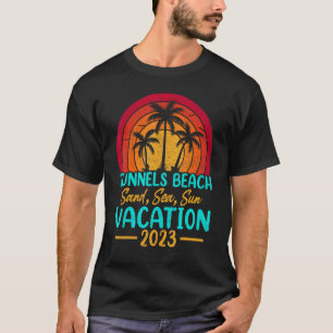Vintag Retro Summer Vacation 2023 Hawaii Tunnel T-Shirt
