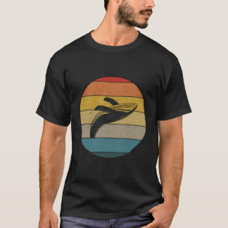 Vintag Retro Sunset Ocean Breaching Humpback Whal T-Shirt