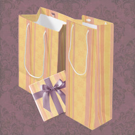 Vintag rosa Buttery White Antique Damask Strip Mittlere Geschenktüte
