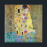 Vintag Save the Date! Der Kuss von Gustav Klimt Magnet<br><div class="desc">Einfach zu anpassen Hochzeit speichern Sie das Datum Magnet. Der Kuss, Der Kuss (1907-1908) von Klimt ist wahrscheinlich das berühmteste Werk von Gustav Klimt. 1907 begann er mit der Arbeit an der "Goldenen Periode" und sie ist der Höhepunkt seiner so genannten "Goldenen Periode". Der Kiss ist eine Vintage Viktorianische Liebe...</div>