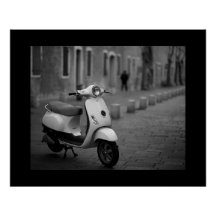 Vintag Scooter | Schwarz + Weiß | New York