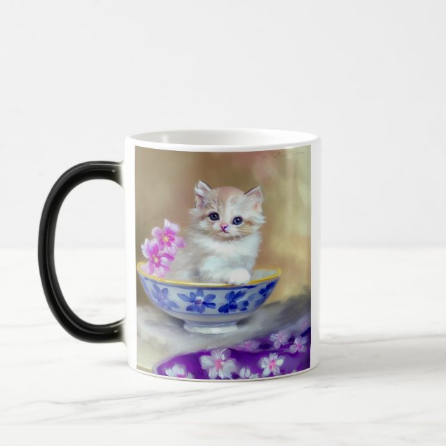 Vintag White Kitten Illustration Verwandlungstasse (Links)