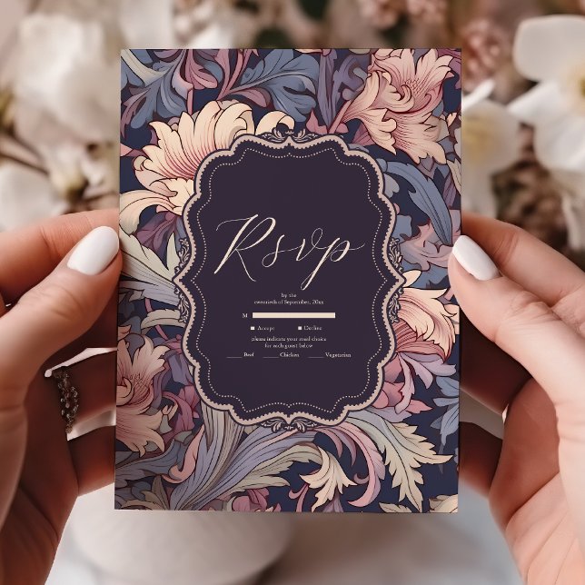 Vintag William Morris Lavender Wedding RSVP Karte (Von Creator hochgeladen)