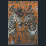 Vintag Zebra Couple Decoupage Seidenpapier<br><div class="desc">Zebastian und Zara sind ein ausgezeichnetes Zebrapaar, deren Haltung und Gnade durch ihre Haltung deutlich wird. Zebastian, mit seinem schwarzen, mit Blume verzierten Hut, strahlt einen herrlichen Charme aus, während Zaras gewebter brauner Hut ihr eine Touch rustikaler Eleganz verleiht. Da sie sich gegenüber der warmen, blumigen Kulisse stellen, ist es...</div>