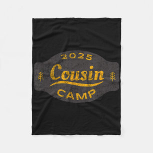 Vintage 2025 Cousin Camp Logo - Lustiger Sommer Fa Fleecedecke