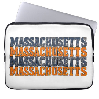 Vintage abgenutzte Massachusetts-gestapelte Typogr Laptopschutzhülle