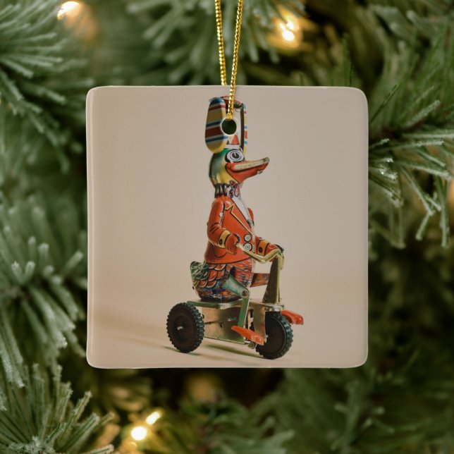Vintage antike Spielzeughalle auf dem Bike Keramikornament (Baum)