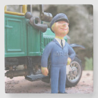Vintage ARAL-Tankstelle und Modellwagen
