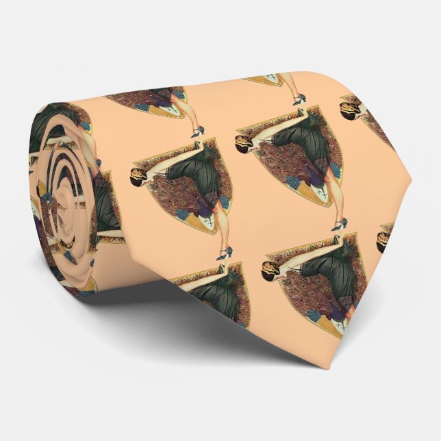 Vintage Art Deco Flapper mit Pfau  Krawatte (Gerollt)