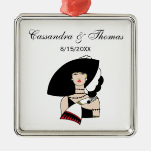 Vintage Art Deco Frau mit Hut Handschuhen in Farbe Silbernes Ornament