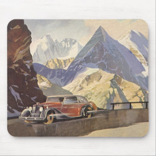 Vintage Auto auf einer Bergstraße im Winter mit Sc Mousepad