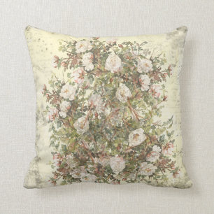 Vintage beunruhigte weiße Boho Rose Kissen