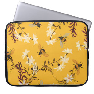 Vintage Biene und Schmetterling: Stickereikunst Laptopschutzhülle