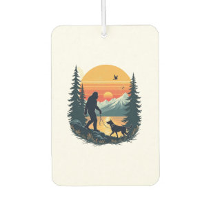 Vintage Bigfoot gehender Hund Berg Sonnenuntergang Autolufterfrischer