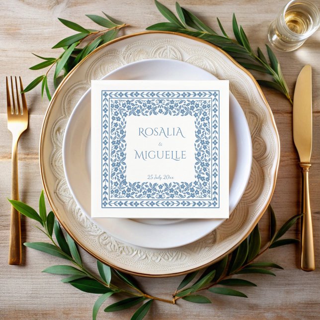 Vintage Blumenhochzeit Serviette (Dusty blue elegant vintage floral border monogrammed wedding napkins personalized table decor)