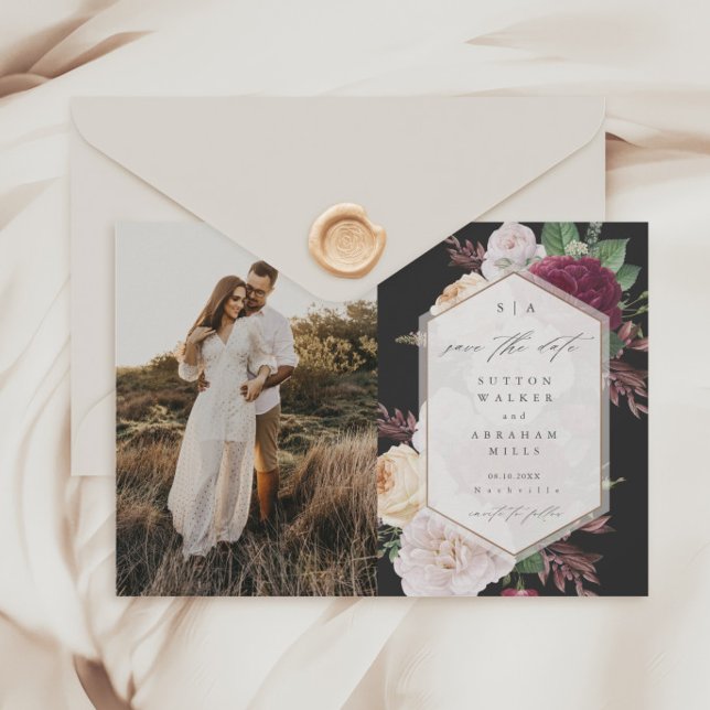Vintage Blüten Blumenkohl-Foto Save The Date (Vintage floral bouquet black wedding photo save the dates.)