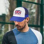 Vintage Buchse der Union (W/Red "United Kingdom" T Truckerkappe<br><div class="desc">Tragen Sie die Union Jack,  wo immer Sie sind mit dieser stilvollen Kappe! Verfügt über ein Vintages/abgenutztes UK Flag Design mit dem Text "United Kingdom" darunter. Text ist rot (andere Farben sind verfügbar).</div>