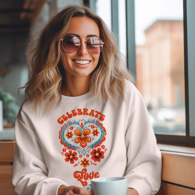Vintage Celebrate-Liebe Sweatshirt (Von Creator hochgeladen)