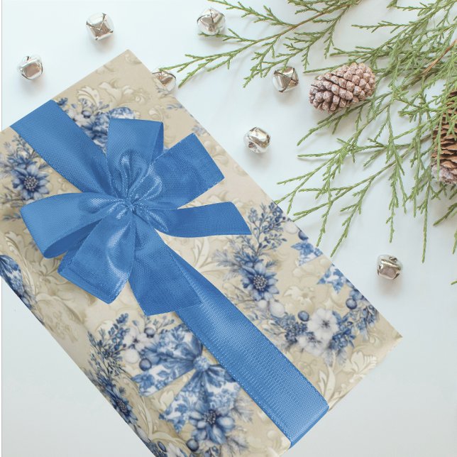 Vintage Chinoiserie Blue White Holiiday  Damask Geschenkpapier (Elegant chinoiserie wreaths on antique faded damask pattern background. )