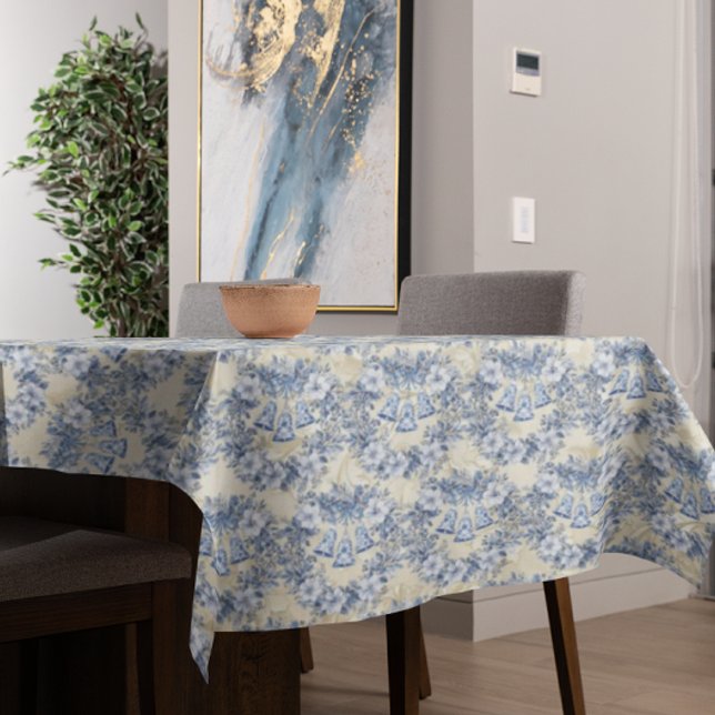 Vintage Chinoiserie Blue Wreath Bells Holiday Tischdecke (Elegant holiday dining on vintage chinoiserie style.)