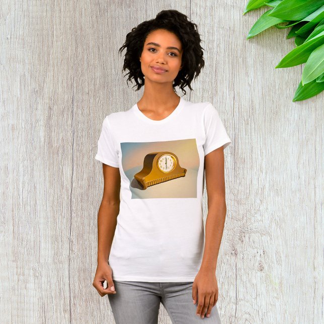 Vintage Clock Womens T-Shirt (Créateur téléchargé)