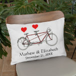 Vintage Cute Tandem Bicycle Custom Wedding Zierkissen<br><div class="desc">Vintage Cute Tandem Bicycle Custom Wedding Akzent Pillow</div>