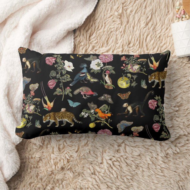 Vintage dunkle botanische Wildtiere im Wald Lendenkissen (Decke)