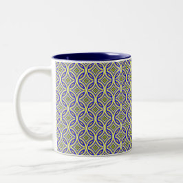 Vintage Eleganz: Antike Rahmen und Kronen Zweifarbige Tasse